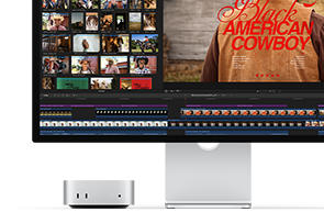 Studio Displayga ühendatud Mac mini, paremal ekraanil filmi „Black American Cowboy“ tiitelkuva, vasakul mitu filmikaadrit