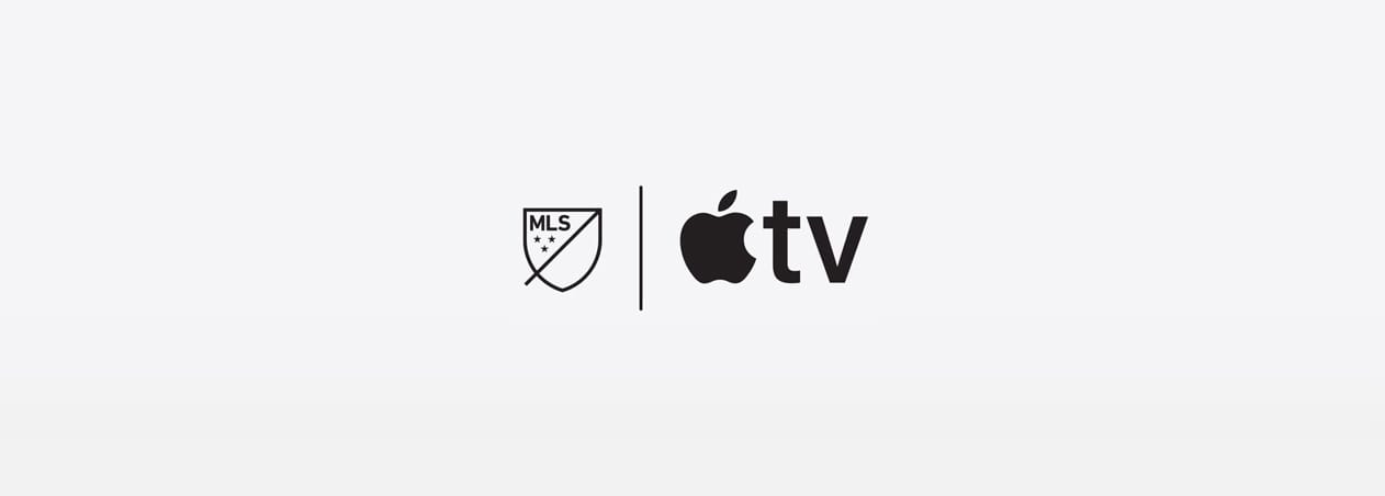 Logo Major League Soccer dan Apple TV berdampingan, dipisahkan oleh garis vertikal